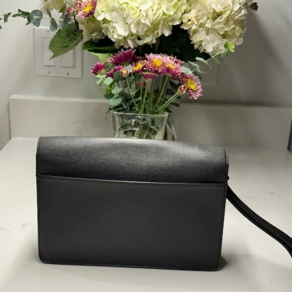 Louis Vuitton  LV Black Taiga Leather Selenga Clutch Wristlet + COA - Picture 3 of 13